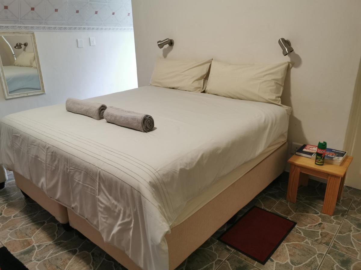 Happy Forest B&B Katima Mulilo Esterno foto