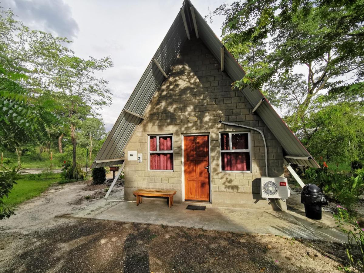 Happy Forest B&B Katima Mulilo Esterno foto
