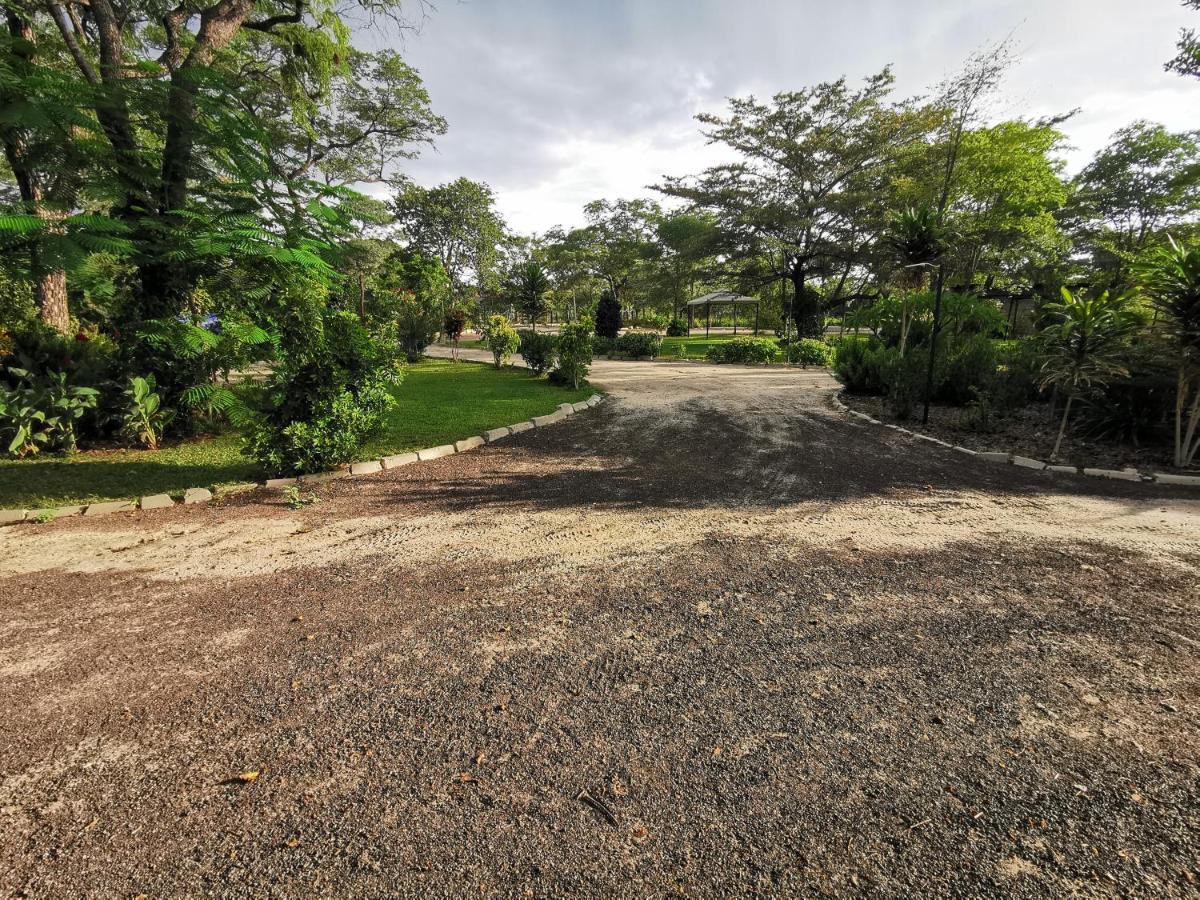 Happy Forest B&B Katima Mulilo Esterno foto